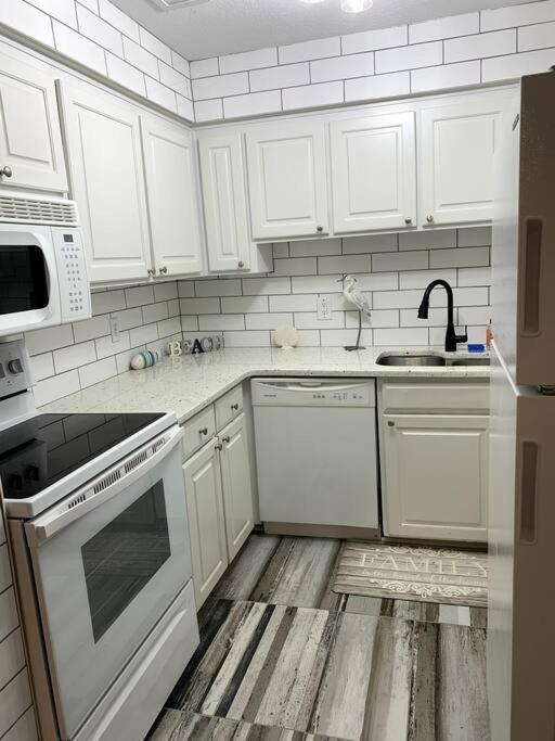 Fullyrenovated 1 Min Walk2 Beach.5Min To Peir Park Panama City Beach Extérieur photo
